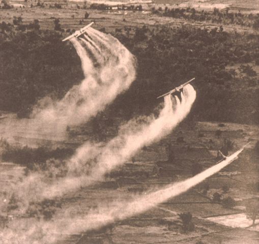 Cropdusting: U.S. using Agent Orange on food crops